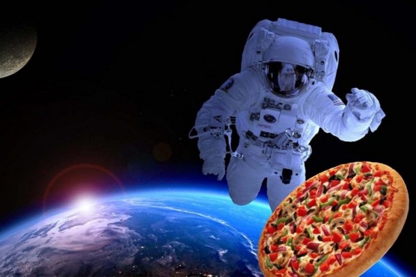 Астронавт NASA смог заказать пиццу из космоса