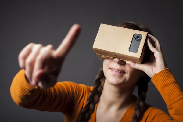 Google делает создание фильмов виртуальной реальности проще