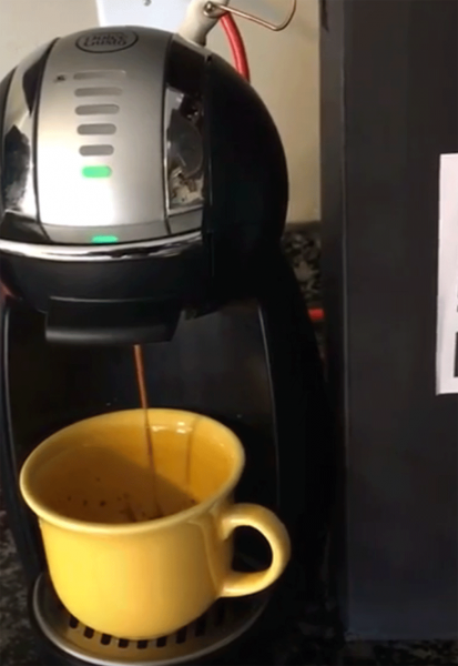 В Сеть выложили видео с первой в мире биткоин-кофемашиной