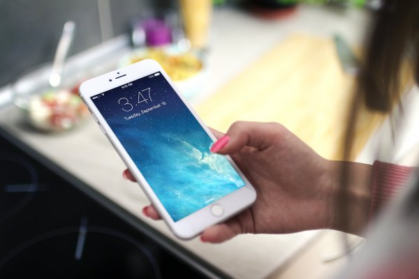 ОС iOS 11.4 разочаровала пользователей: iPhone разряжается за полдня