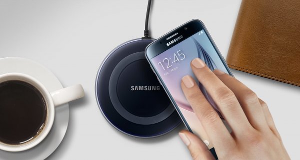 Новая зарядка от Samsung способна зарядить два аппарата сразу