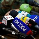 Кобзон, Петросян и Вайкуле: Власти через СМИ пытаются «заглушить вонь» реформ
