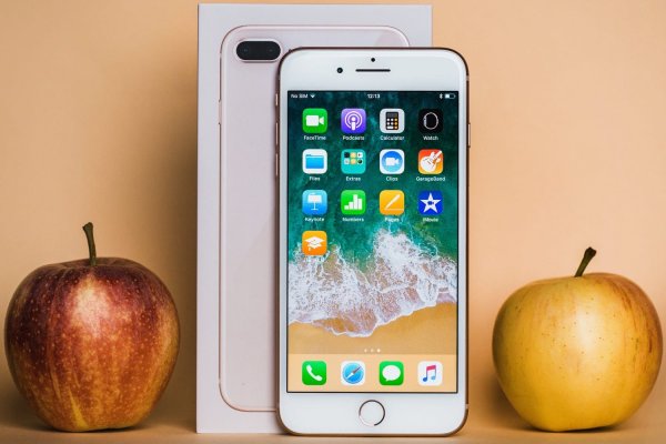 В Перми покупательница отсудила 130 тысяч рублей за бракованный iPhone 8