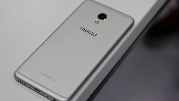 Названы итоги теста AnTuTu для смартфона Meizu 16X