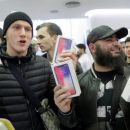 Место в очереди за новым iPhone можно купить за 250 тысяч рублей