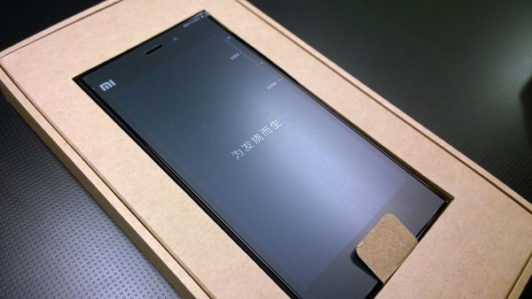 Смартфон-слайдер Xiaomi Mi Mix 3 появился в магазине до официального анонса