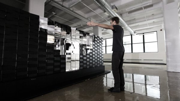 Американские дизайнеры создали роботизированную стену «для вдохновения»