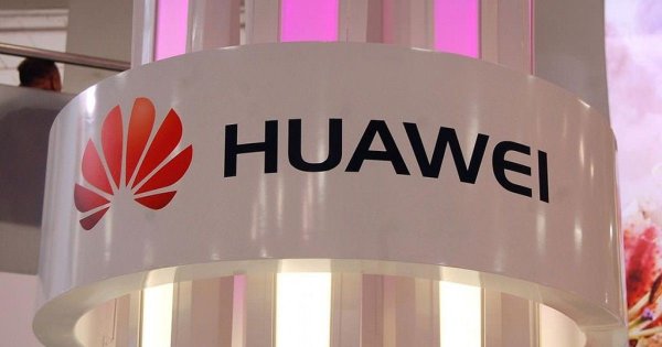 Huawei наказывает своих сотрудников за пользование зарубежной техникой