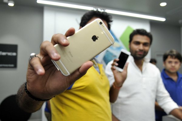 Apple выпустит бюджетную модель смартфона в Индии