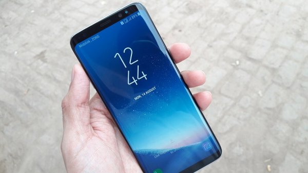 Samsung добавит флагманскому Galaxy S10 режим ночной съемки