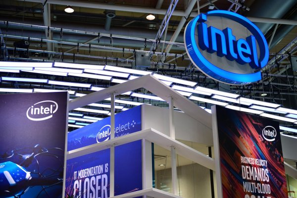 Блогер рассказал, почему 10-нм процессоры Intel стали игровыми