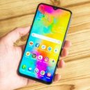 «Огонь смартфон». Бюджетный Samsung Galaxy M20 поражает функционалом