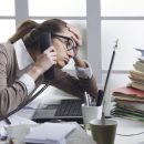 Названы профессии, представители которых чаще страдают от болей в сердце