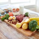 Диетологи назвали продукты, которые можно есть и не толстеть