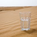 Ученые-физики добыли стакан пресной воды из пустынного воздуха