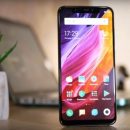 Xiaomi Mi 8 упал в цене на 20%